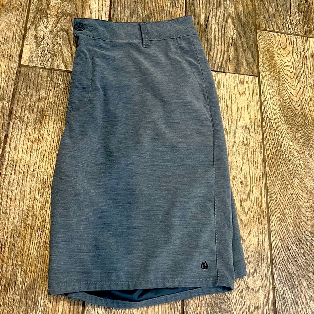 Men’s casual shorts